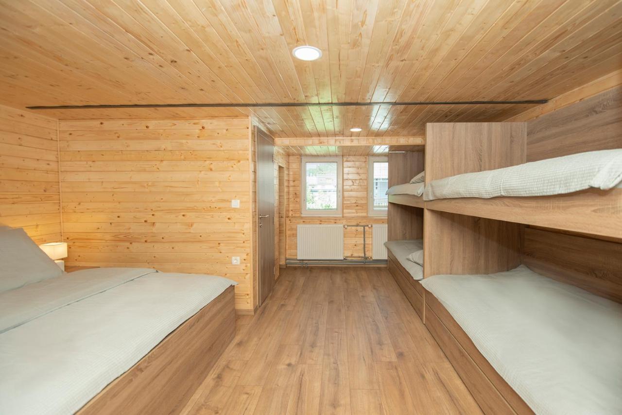 Отель Zotlar House Бохинь Экстерьер фото