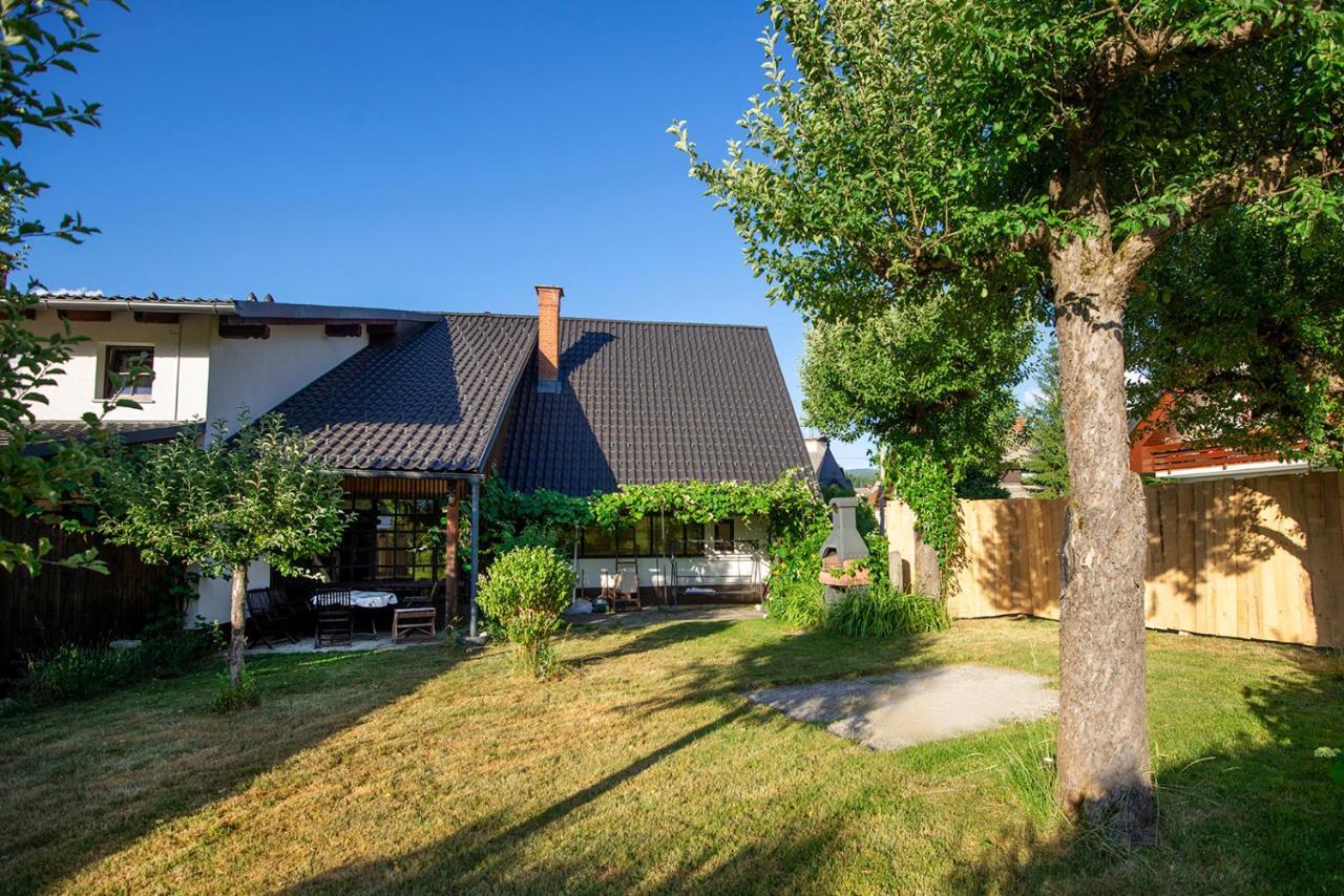Отель Zotlar House Бохинь Экстерьер фото